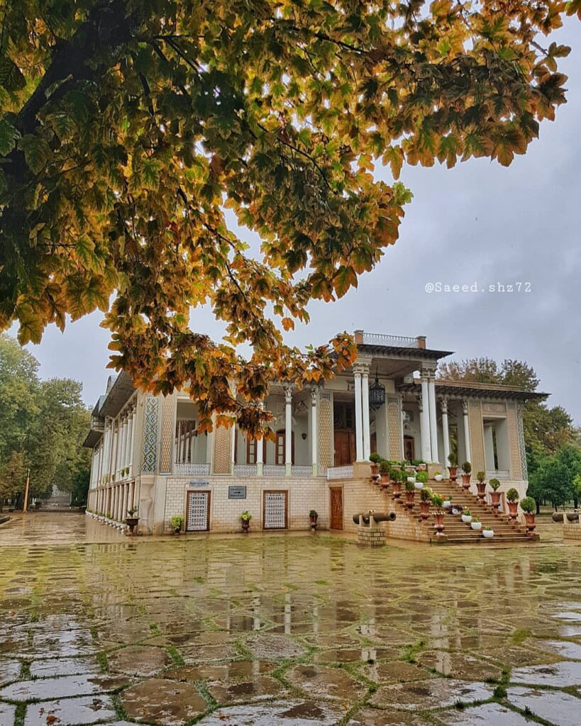 باغ عفیف‌آباد شیراز در پاییز و یک روز بارانی (1)