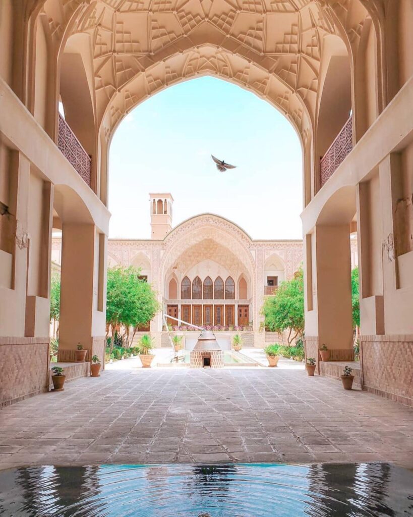 خانه عامری‌ها یکی از تاریخی ترین خانه‌های بزرگ کاشان