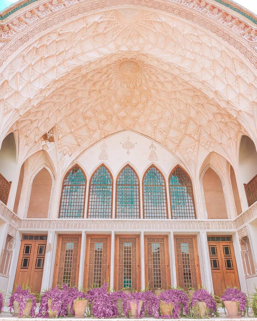 خانه عامری‌ها یکی از تاریخی ترین خانه‌های بزرگ کاشان