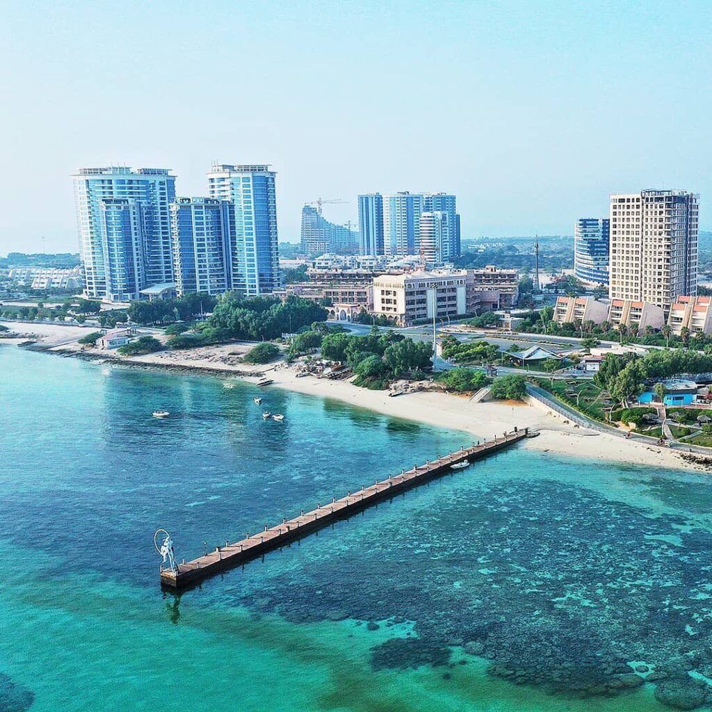 ساحل اسکله مرجان جزیره کیش مرواریدی در خلیج فارس