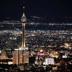 عکس برج میلاد از نمای دور و تهران در شب