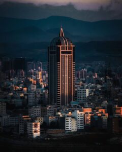 ساختمان عظیم مرکز تجارت جهانی تبریز عکاس:@moh4mmaad