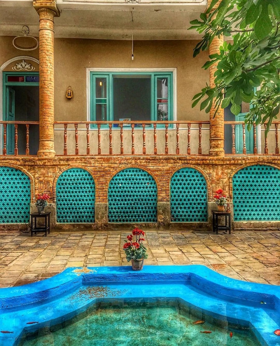 خانه موتمن الاطبا