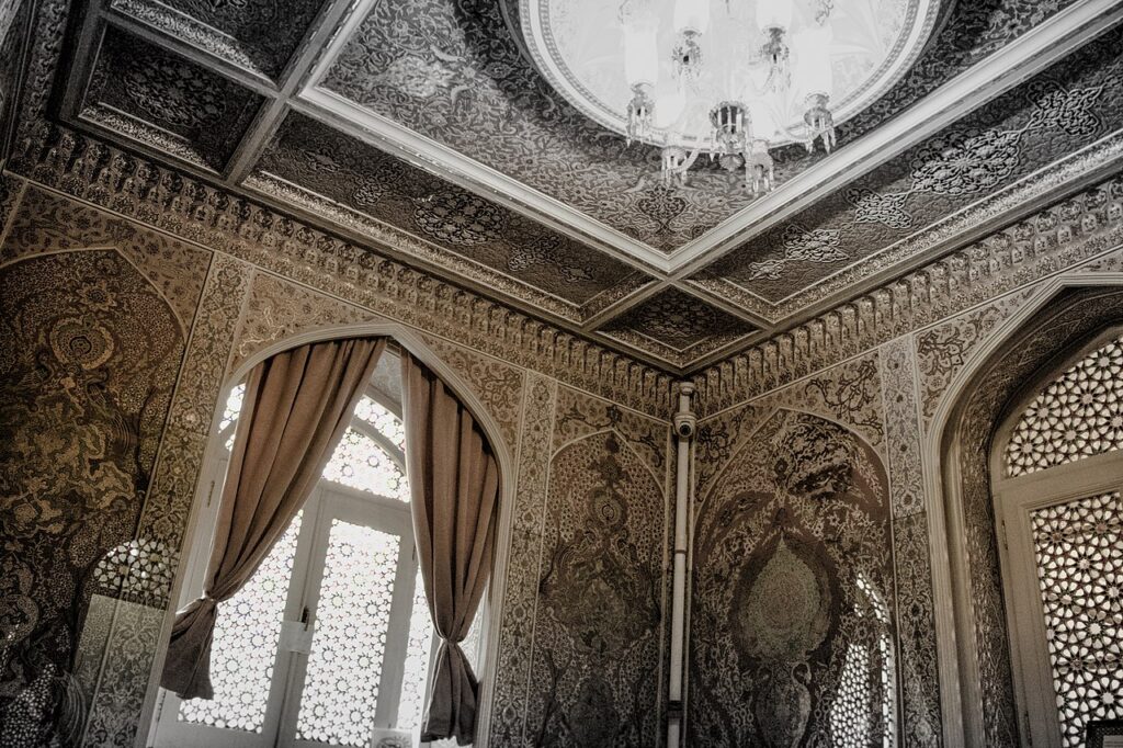 سقف و دیوار داخلی موزه زمان - خانه حسین خداداد