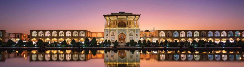 میدان عالی قاپو اصفهان